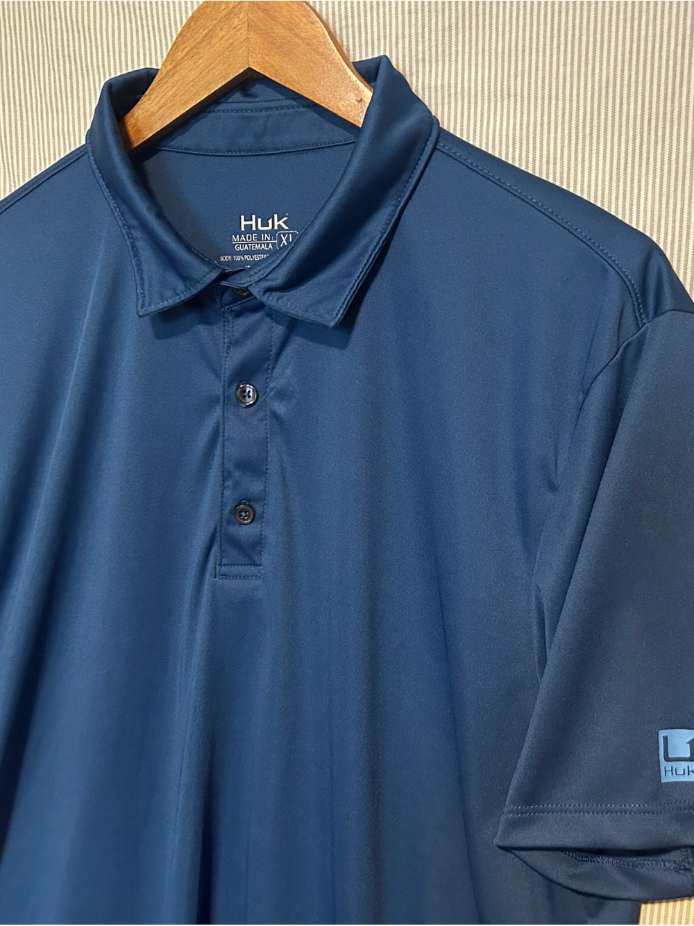 Huk Blue Short Sleeve Polyester Polo Shirt Men's XL Solid Logo Button